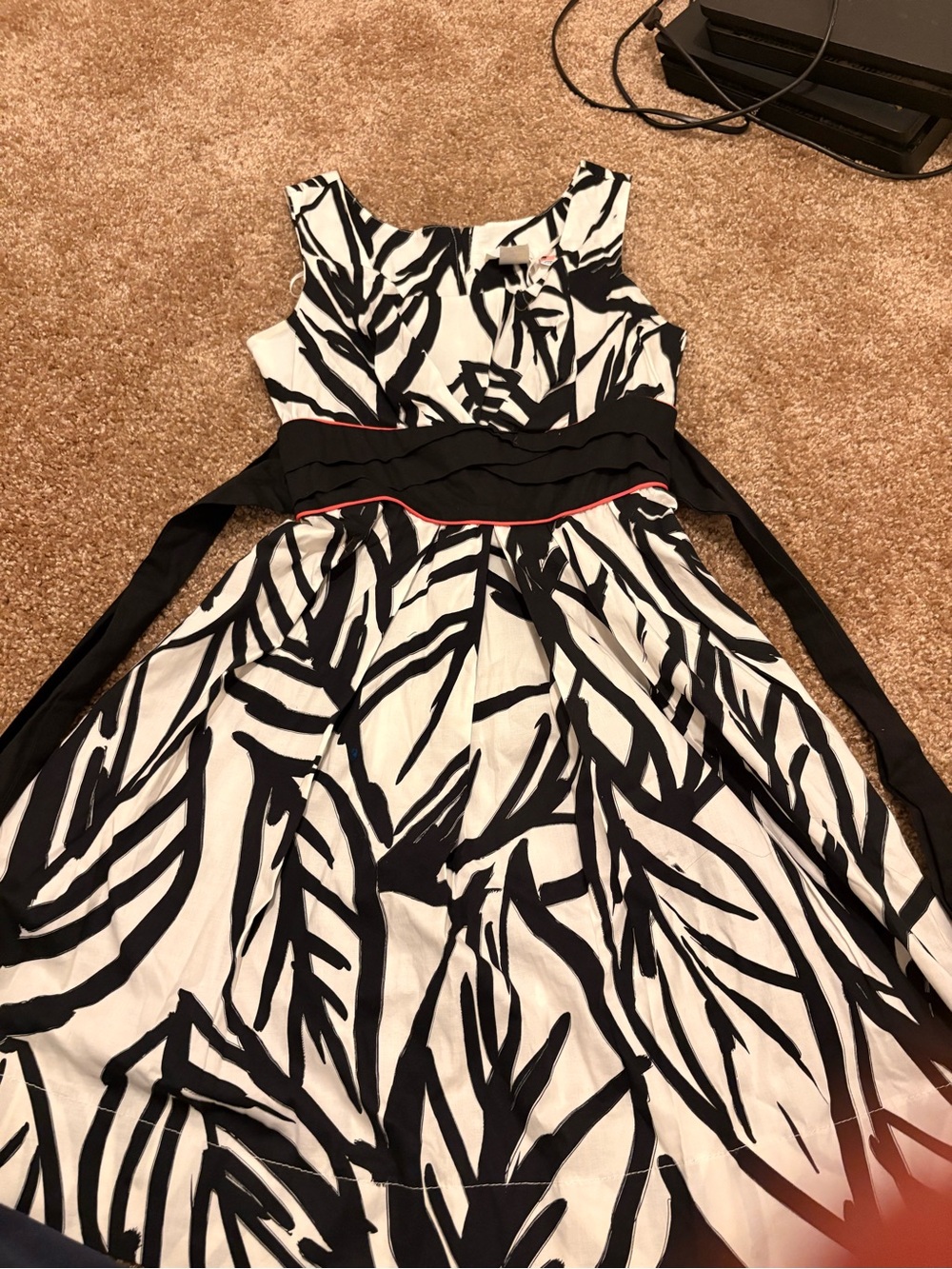 Black & White Leaf-Print Midi Dress with Waist Sash